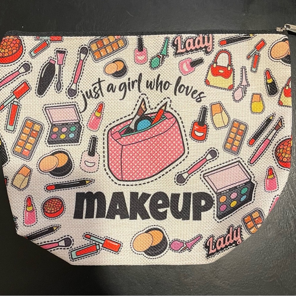 Chic Makeup Print Cosmetic Bag